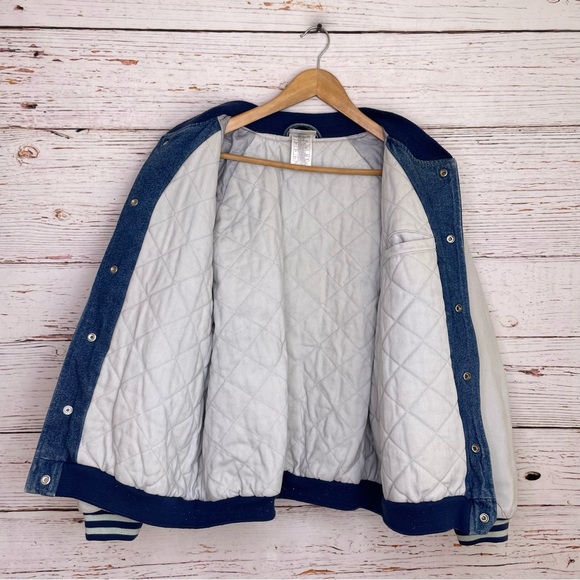 Disney vintage oversized bomber jacket - Picture 4 of 6